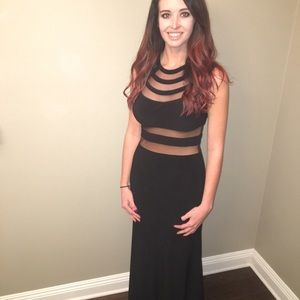 Betsy & Adam black formal gown, sz 8